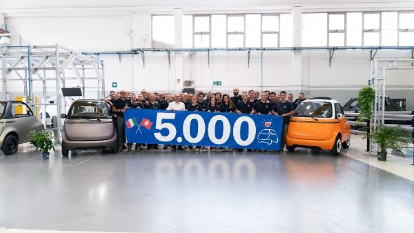 Mobilità elettrica leggera, Microlino taglia il traguardo delle 5.000 unità prodotte in Italia