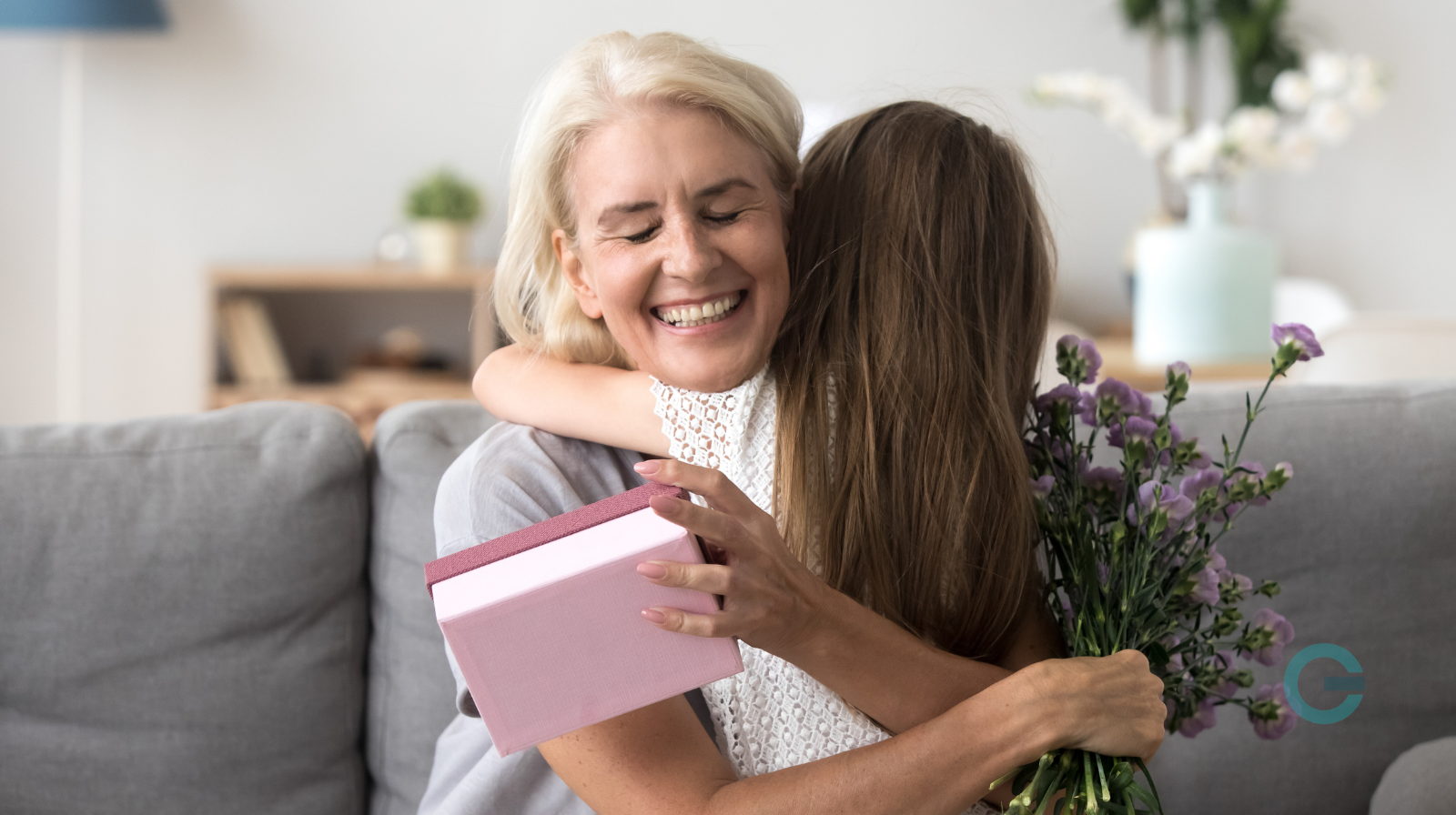 Le nonne italiane conquistano il web: il “nonna maxxing” diventa un fenomeno globale