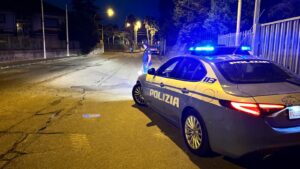 Tentato scippo a Salerno, anziana presa di mira in via Nizza: fermato il presunto responsabile