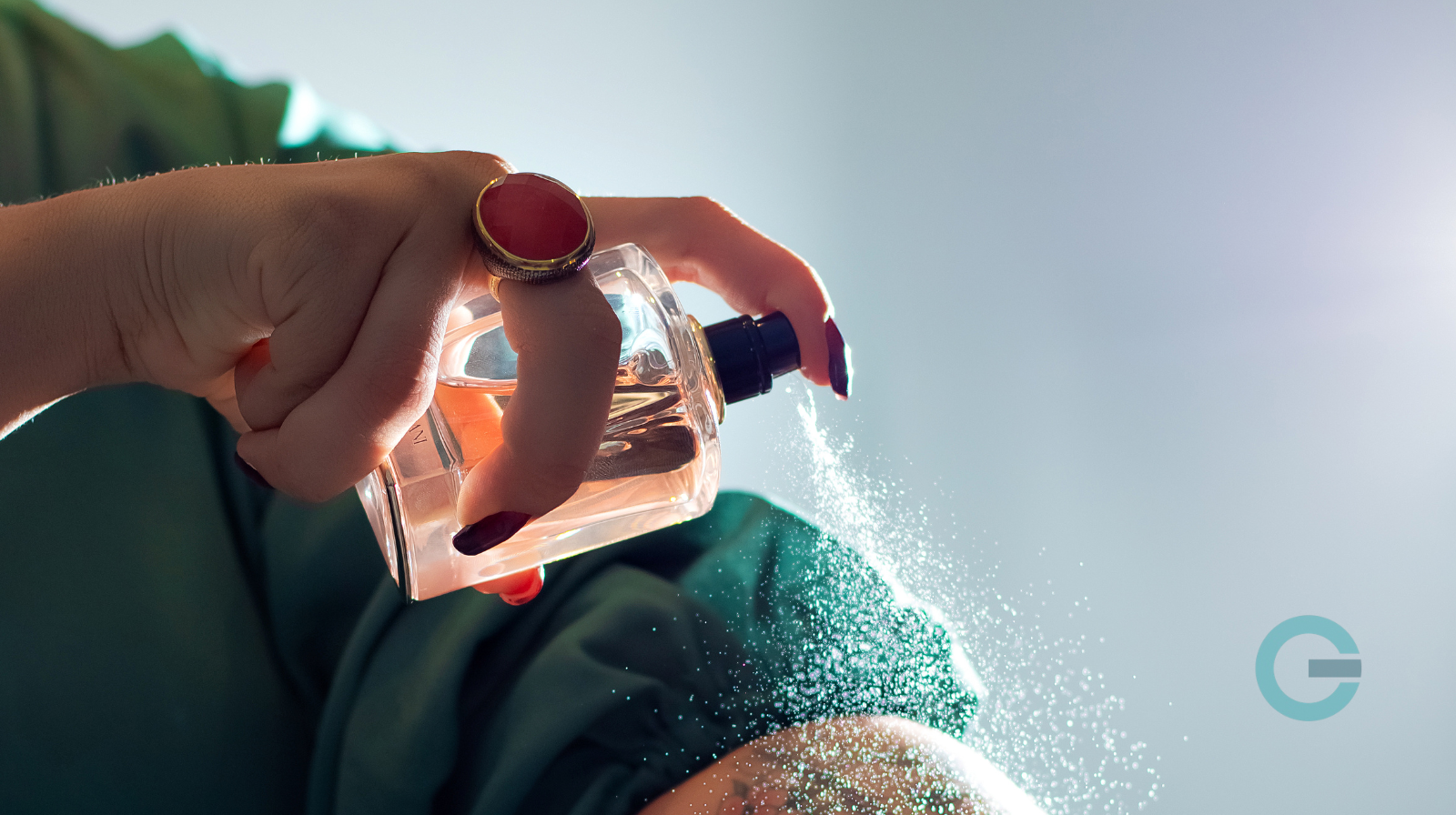 Il profumo come accessorio: come scegliere la fragranza giusta per l’estate