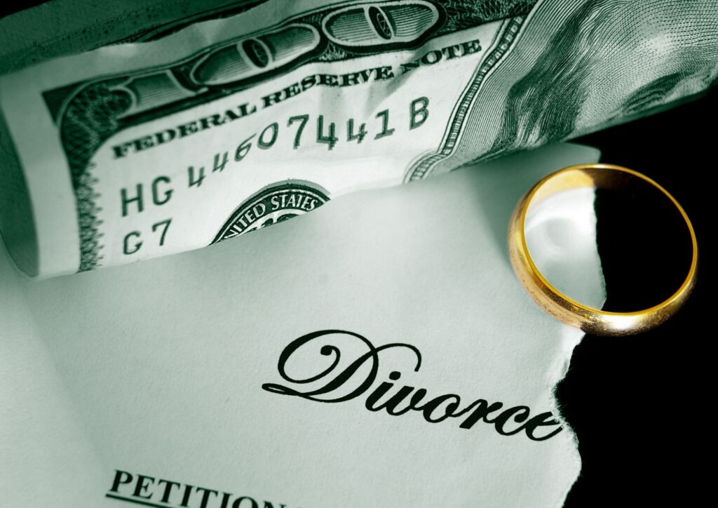 Per quieto vivere ho concesso un piccolo assegno divorzile: ho fatto bene?