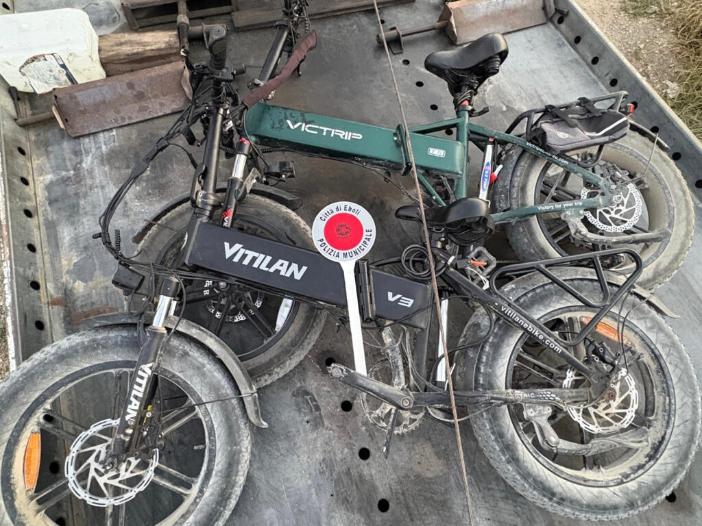 Eboli: sequestrate e-bike, hashish e materiale per lo spaccio