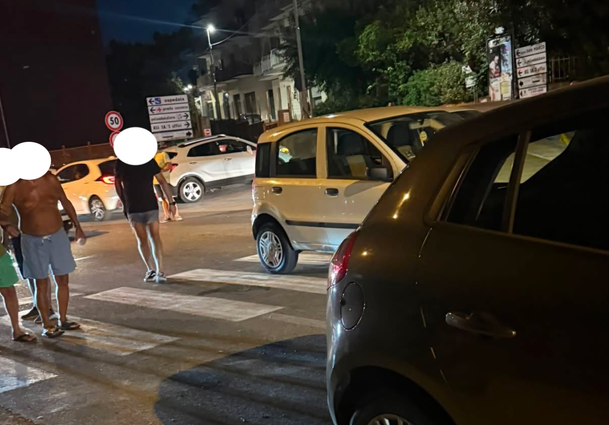 Sapri, donna investita sulla statale 18: traffico in tilt