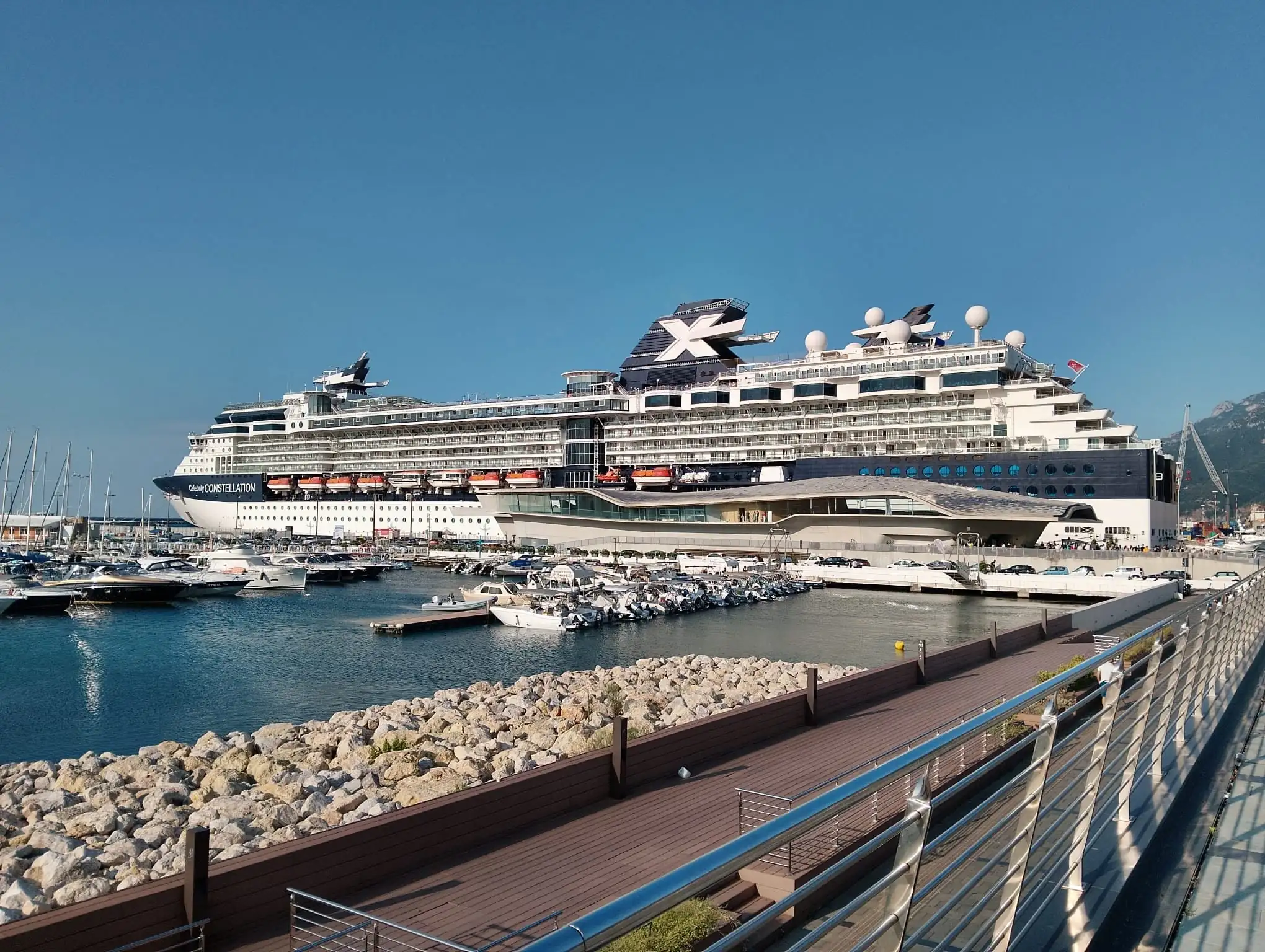 Salerno, boom di crocieristi nel 2026: ma i turisti vanno altrove