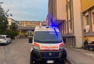 Ospedale di Battipaglia, scatta la diffida del Nursind Salerno: «Subito verifiche sulla sicurezza dell’edificio»