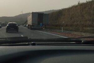 A2, incidente tra Contursi e Campagna: sott’oli sulla strada