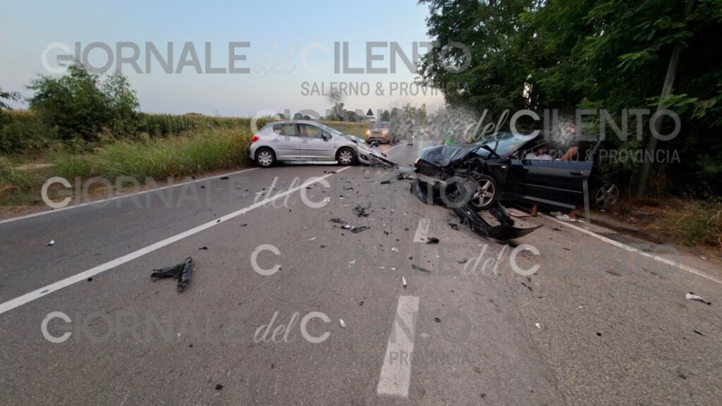 Incidente a Capaccio Paestum, tre feriti: coinvolti padre e figlio