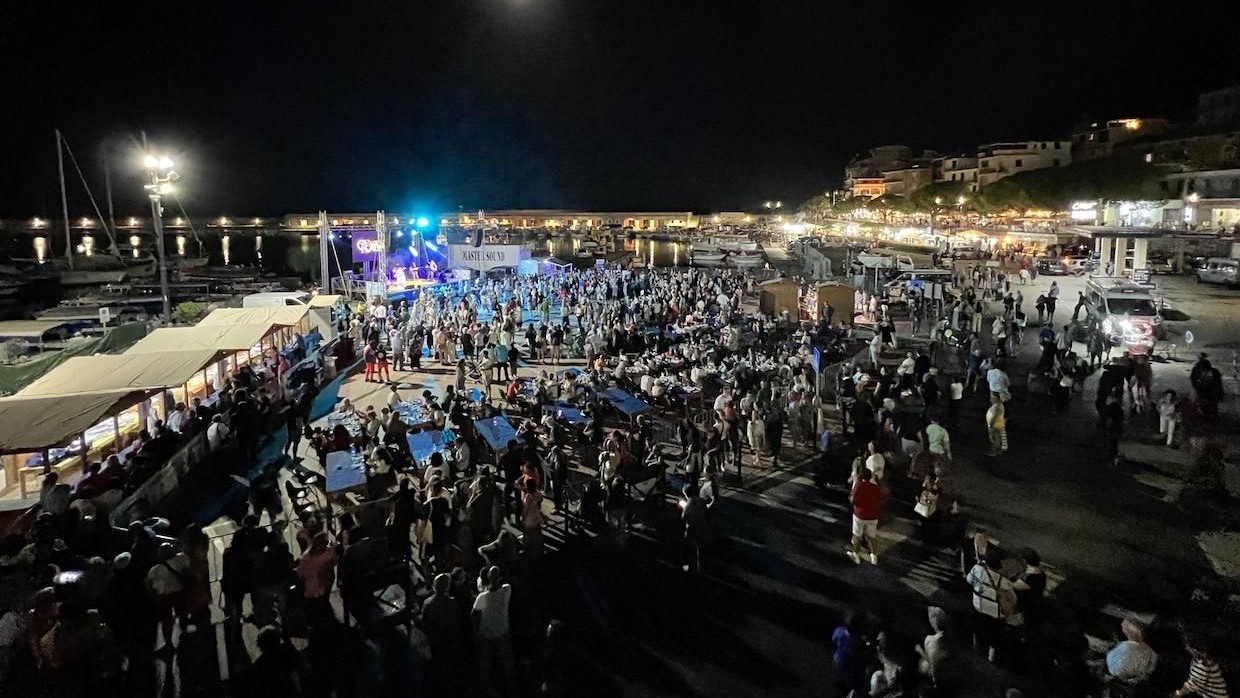 Marina di Camerota celebra il mare e i pescatori: due serate tra sapori, musica e tradizioni