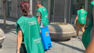 Progetto utile alla comunità, in campo a Salerno per la rimozione dei mozziconi in centro città