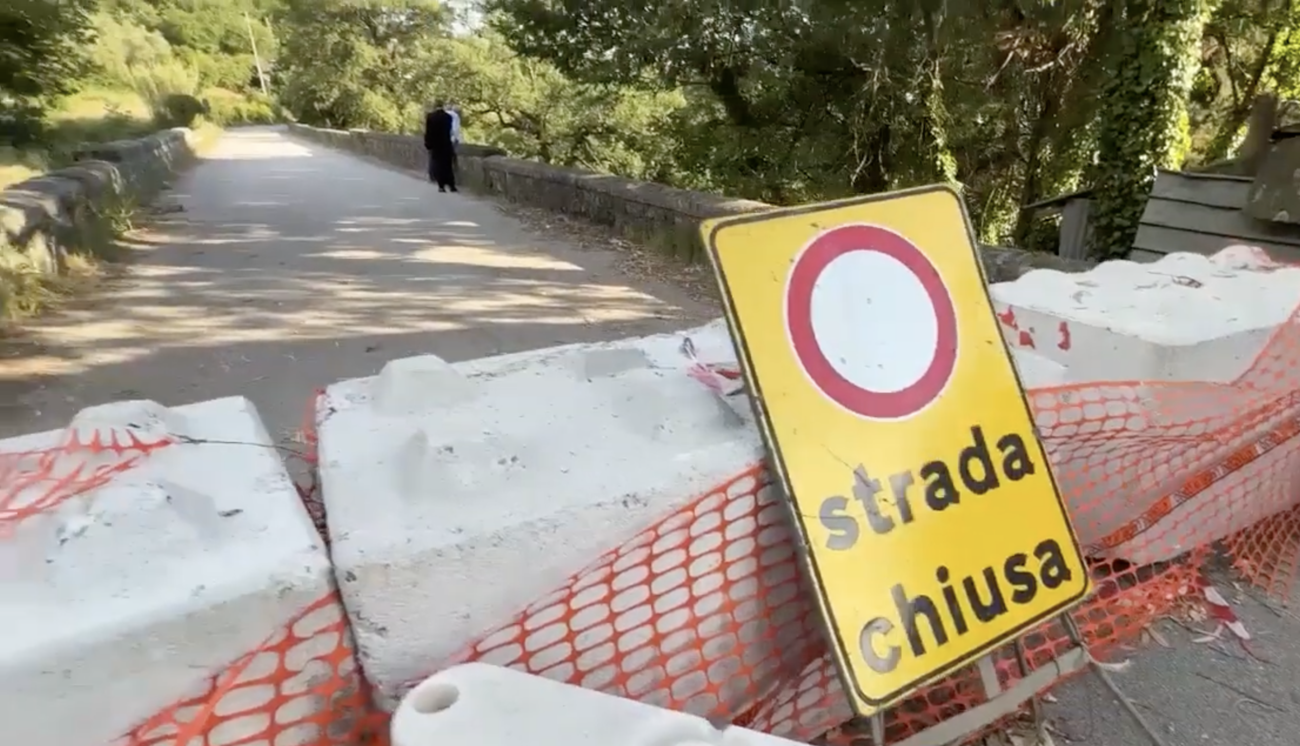 Futani, ponte chiuso e agricoltori in difficoltà: cresce l’attesa per la riapertura