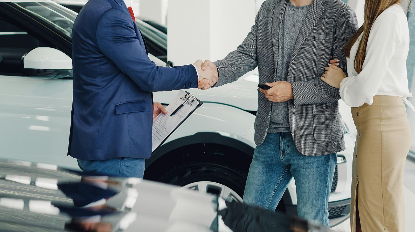 I campani non comprano auto nuove, ultimi in Italia