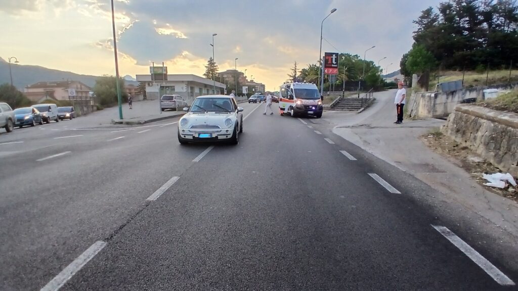Polla, bambino investito mentre è in bici sulla Statale 19: trasportato in ospedale, non è grave
