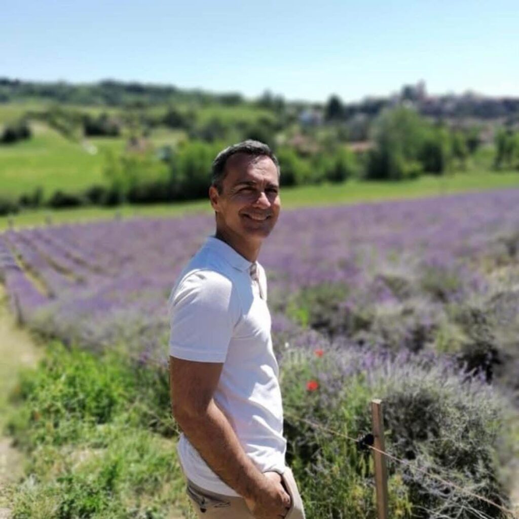 Fabrizio Caramagna al fianco di Beyounder, il progetto contro la violenza di genere