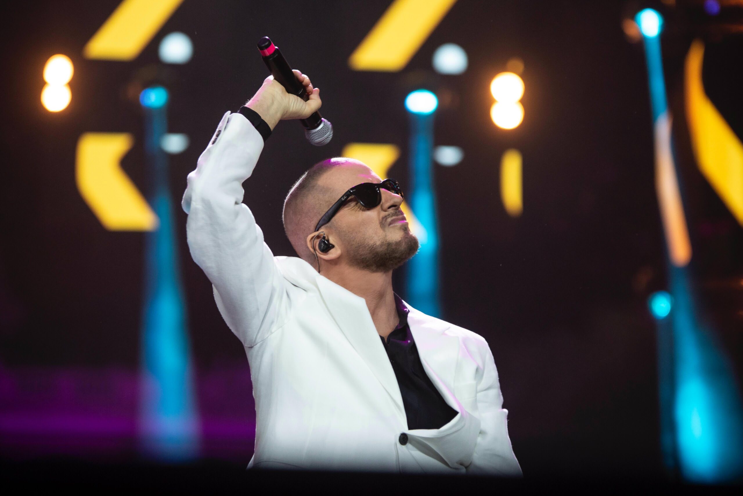 Raf arriva live in Costiera Amalfitana: “Infinito” celebra 25 anni dal successo