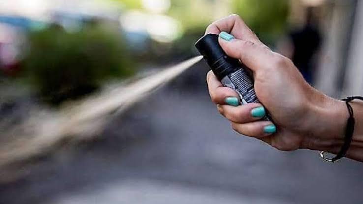 Castellabate, spray al peperoncino sul lungomare: giovani in difficoltà