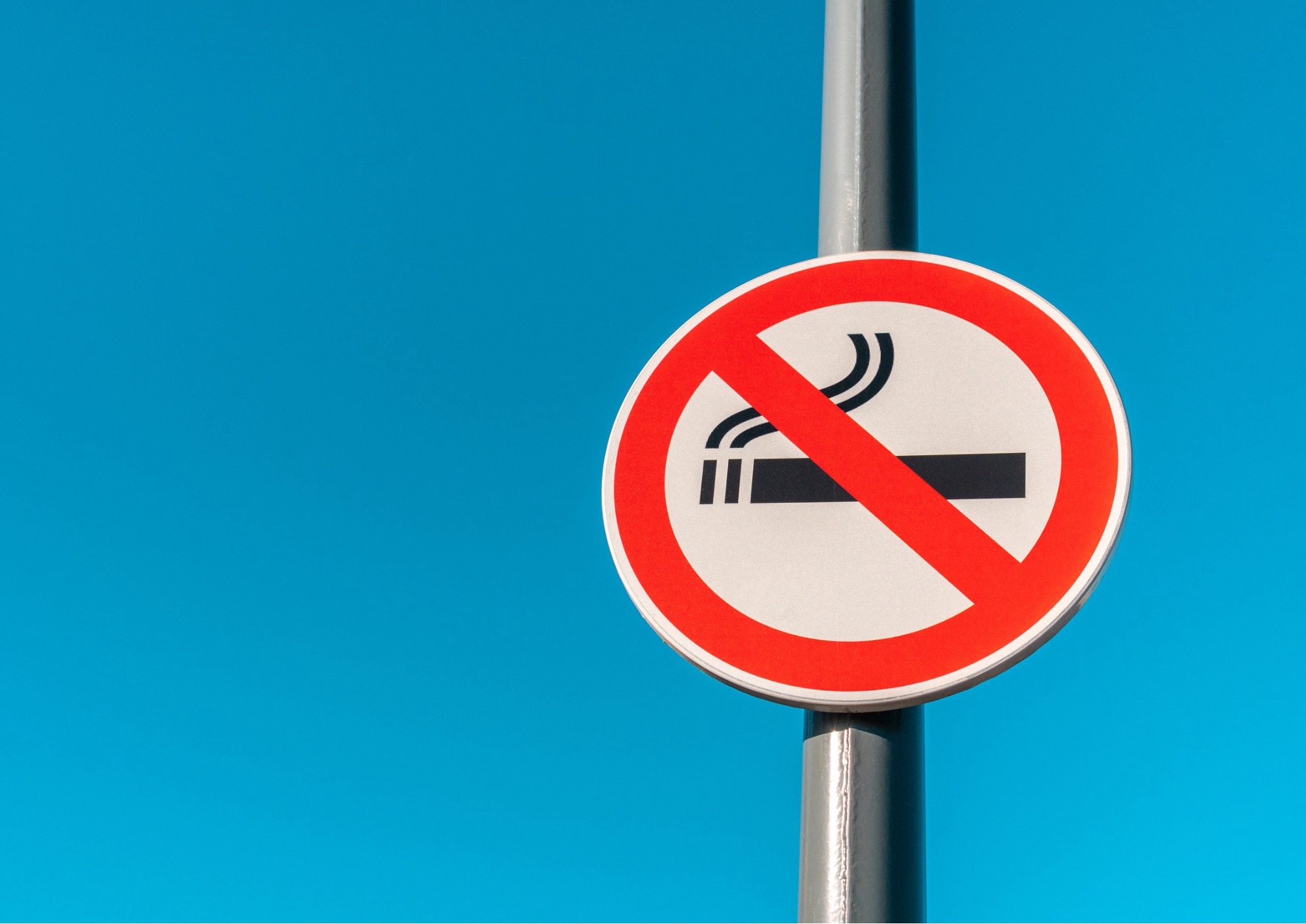 Vibonati, divieto di fumo su tutte le spiagge: stop anche a sigarette elettroniche
