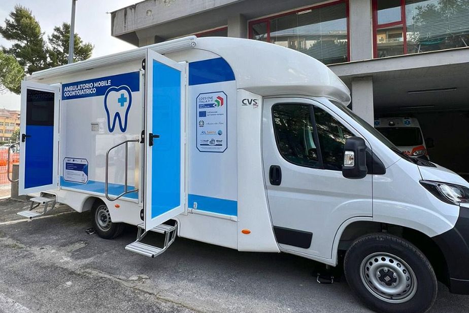 Motor Home Odontoiatrico a Marina di Camerota: cure e assistenza per le persone più fragili
