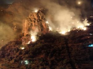 Incendi in Costiera Amalfitana, tre inchieste della Procura