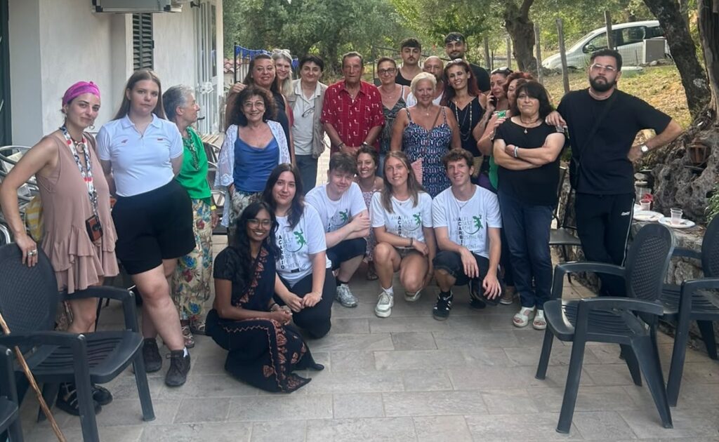 Nove giovani, otto Paesi e due mesi a Morigerati: «Qui siamo stati parte di una comunità, non turisti»