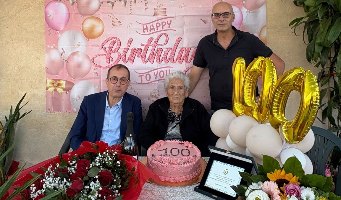 Castelnuovo Cilento festeggia i 100 anni di Giuseppina Castiello