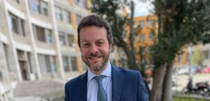 Di Battista ricoverato a Cuba, a L’Avana medico di Agropoli