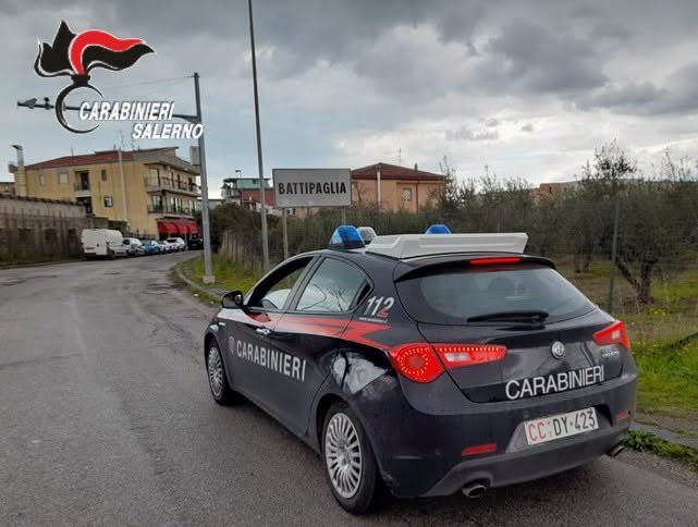 Battipaglia, rapina con falsa qualifica da carabiniere: due arresti