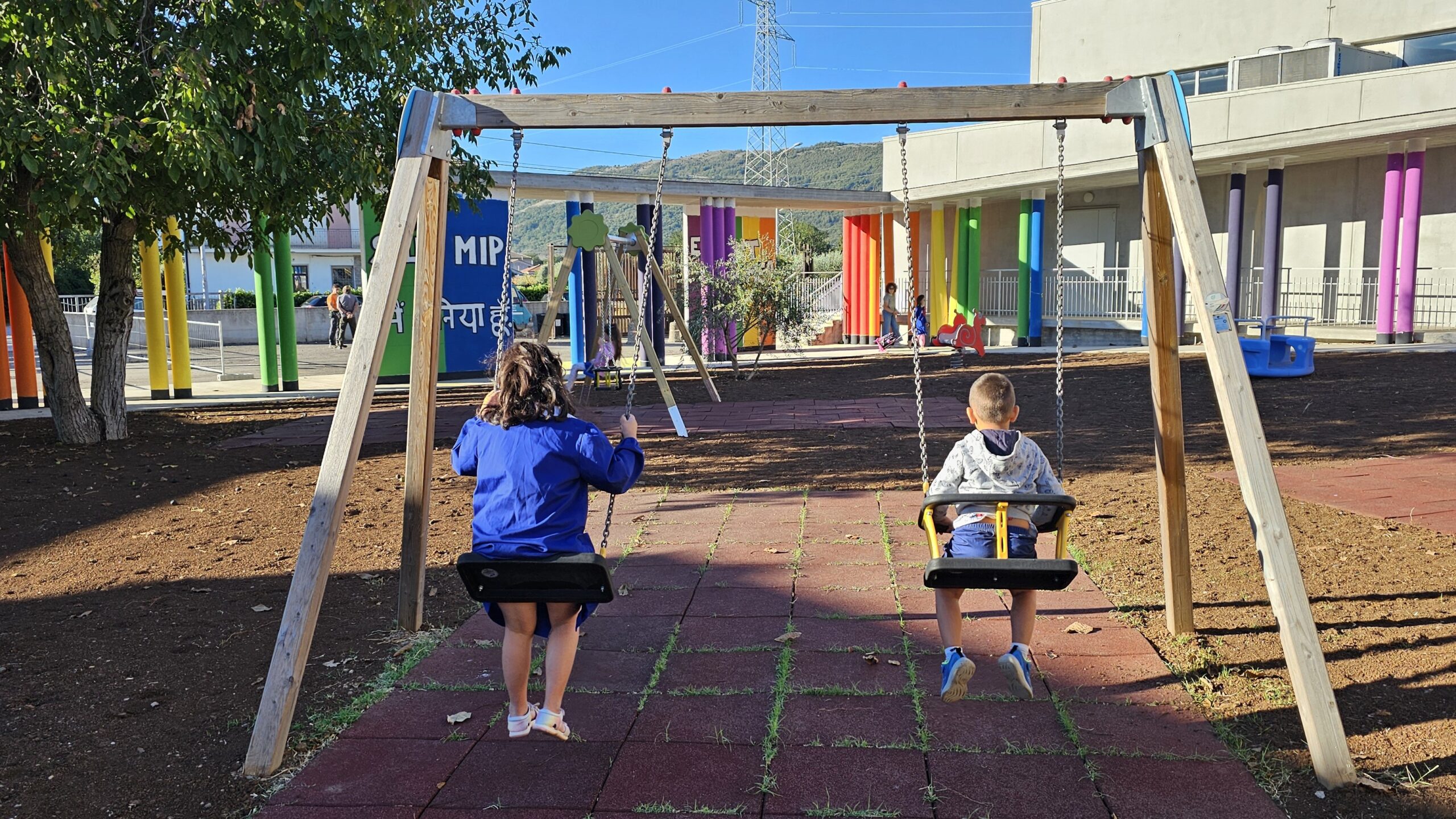 Padula, inaugurato nuovo parco giochi del polo scolastico Cardogna donato dalla BCC Magna Grecia