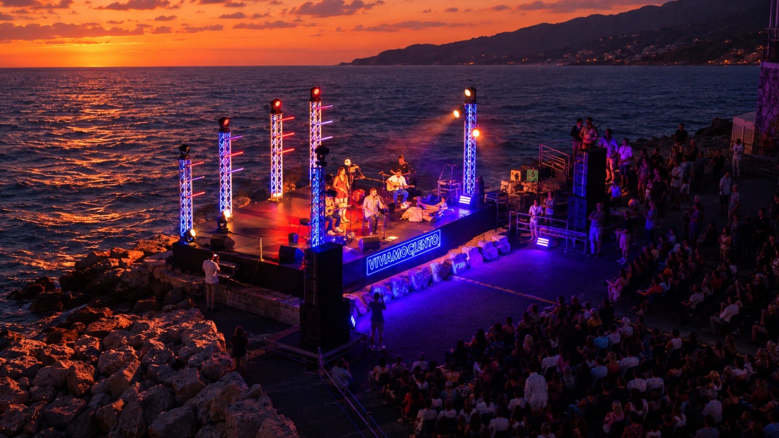 Acciaroli, cala il sipario su Viviamocilento: tre giorni tra musica, cultura e territorio