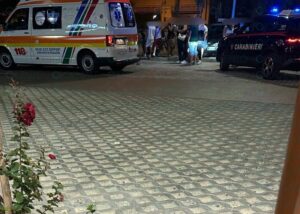 Villammare, maxi rissa al fast food: coinvolti almeno dieci ragazzi