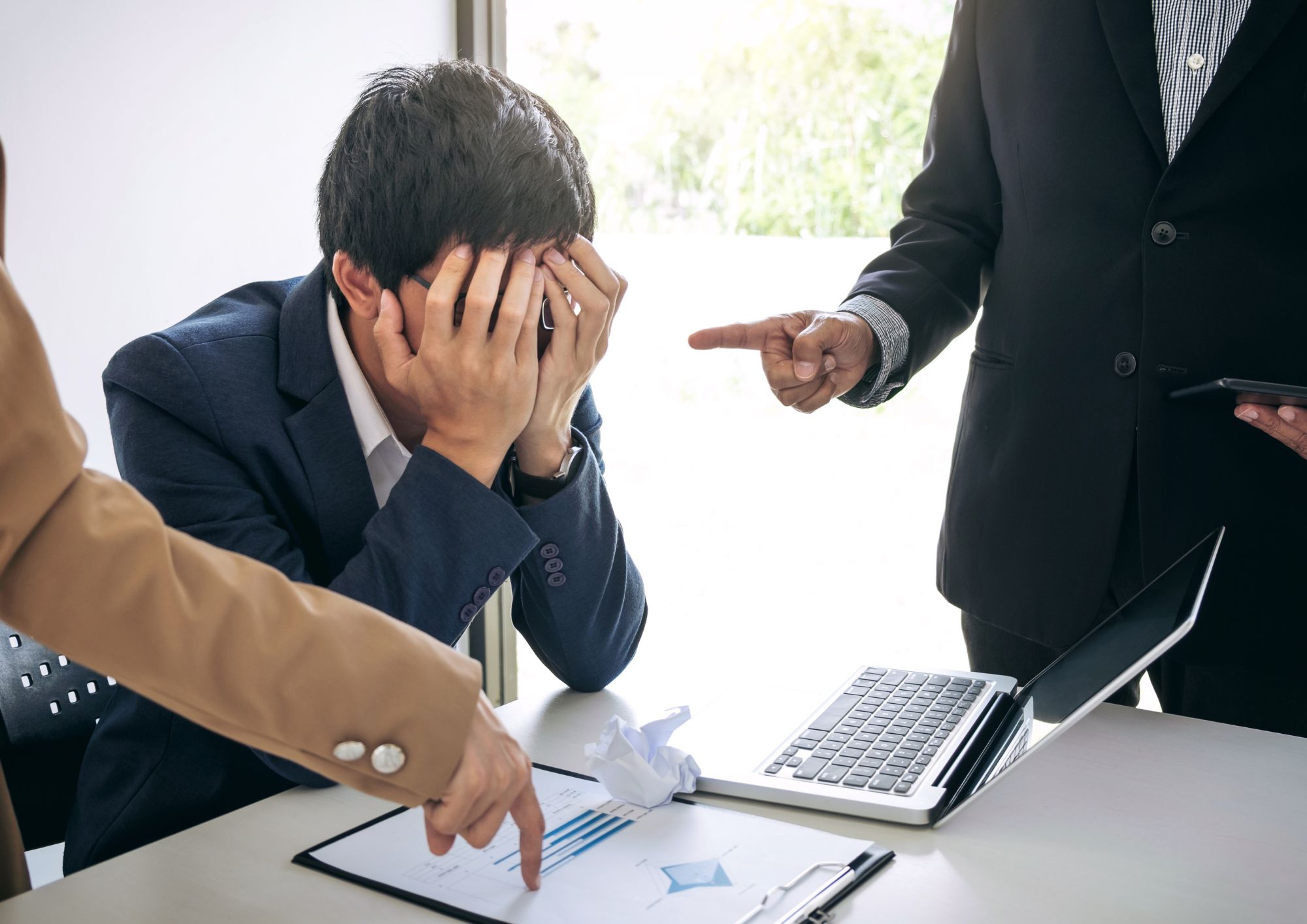 Posso insultare senza rischiare nulla? La risposta dell’avvocato sorprende