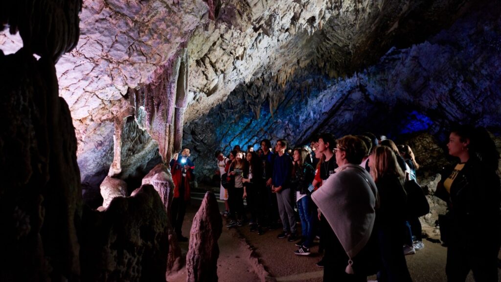 Un certificato per la prima volta in grotta: il “Battesimo della Terra” alle grotte di Pertosa-Auletta
