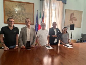 Premio Charlot, a Salerno la 38/a edizione: Roberto Vecchioni, James Franco e Michele Placido tra gli ospiti