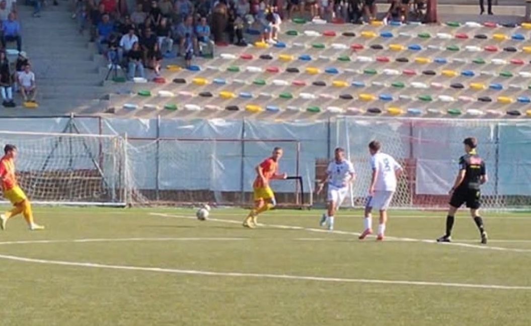 Real Chiaromonte-Buccino, debutto amaro: la Santarcangiolese cala il poker