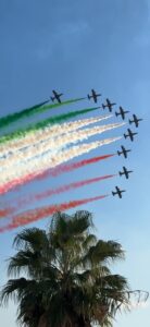 Frecce Tricolori, incanto nel cielo di Salerno