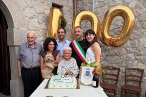 San Gregorio Magno, Vitella Stiuso compie 100 anni