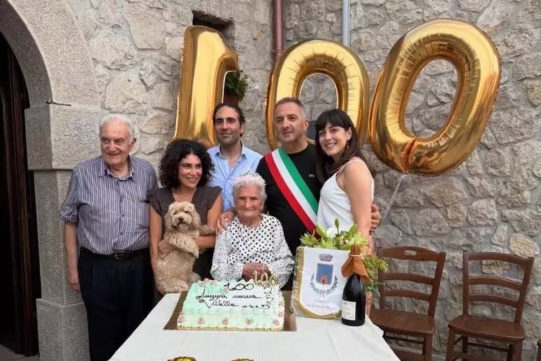 San Gregorio Magno, Vitella Stiuso compie 100 anni