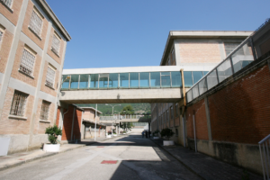 Carcere di Fuorni, detenuto con scabbia: diagnosi dopo settimane