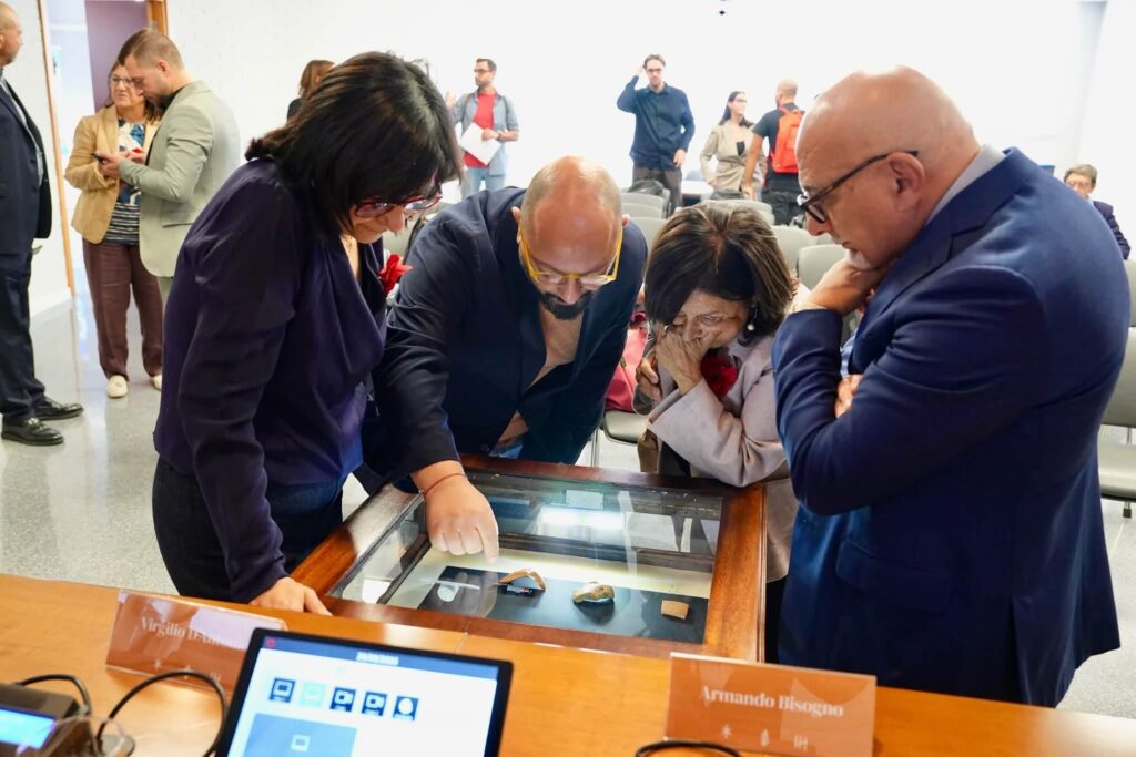 Scoperte archeologiche a Caselle in Pittari, otto divinità riaffiorano dal santuario