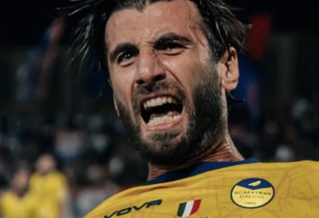 Casertana-Scafatese 2-2, rimonta dei falchetti ma Volpicelli gela il Pinto nel recupero