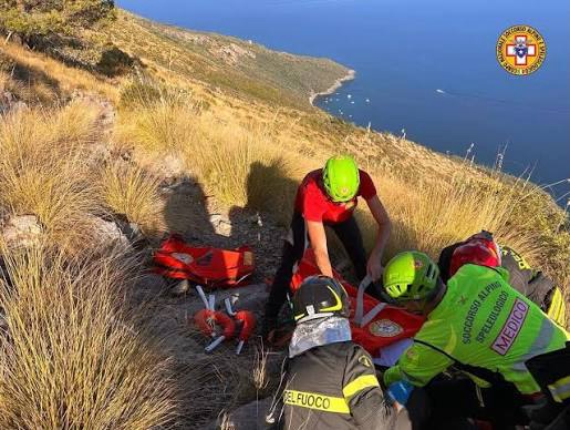 Scario, persona in difficoltà sul sentiero per Ciolandrea: interviene il Soccorso alpino