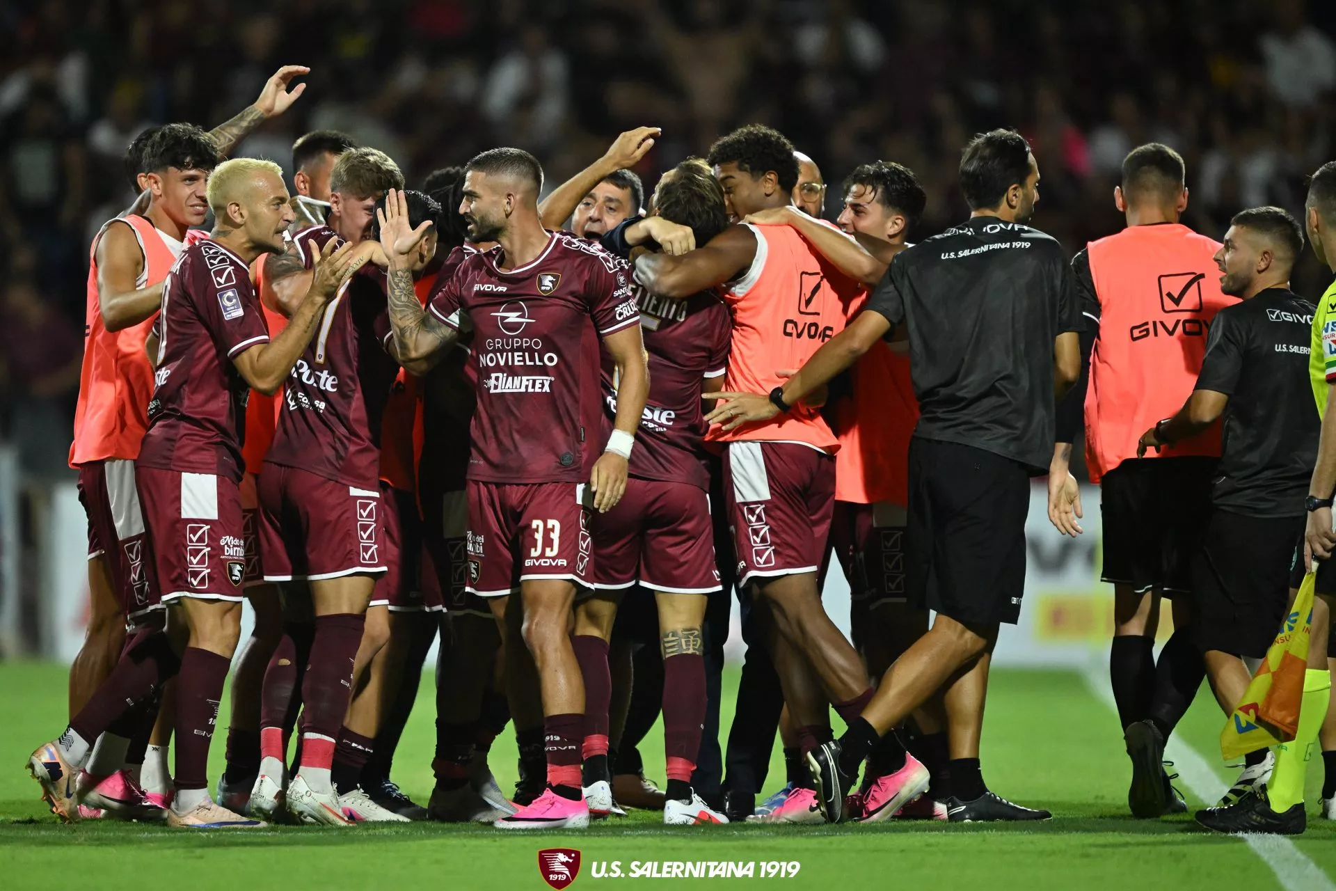 Salernitana-Bari 2-1, Lescano e Djamanca firmano la rimonta