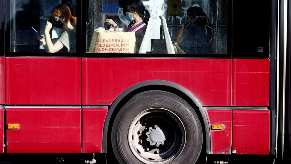 Mascherine covid, aggredirono autista del bus: madre e figlio condannati