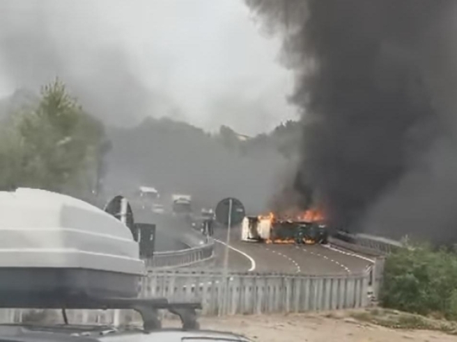 Incidente sull’A2, è un 59enne di Cava de’ Tirreni l’autista che ha perso la vita
