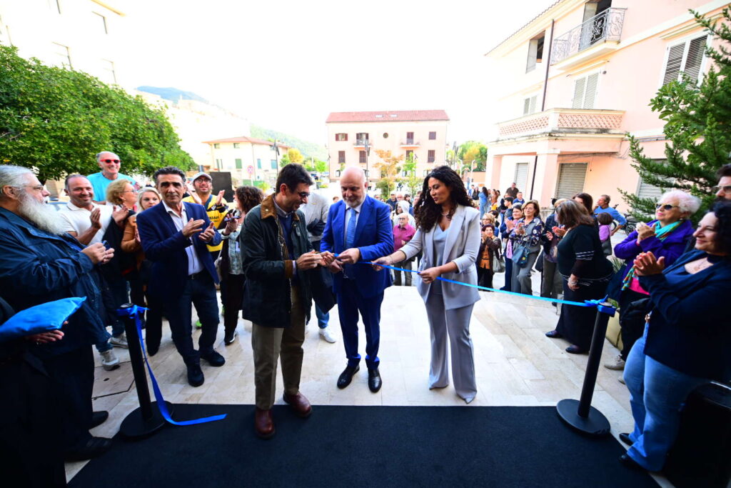 Sapri riabbraccia il Cineteatro Ferrari: grande festa per la riapertura con Gruppo Eventi, cinema, teatro e inclusione