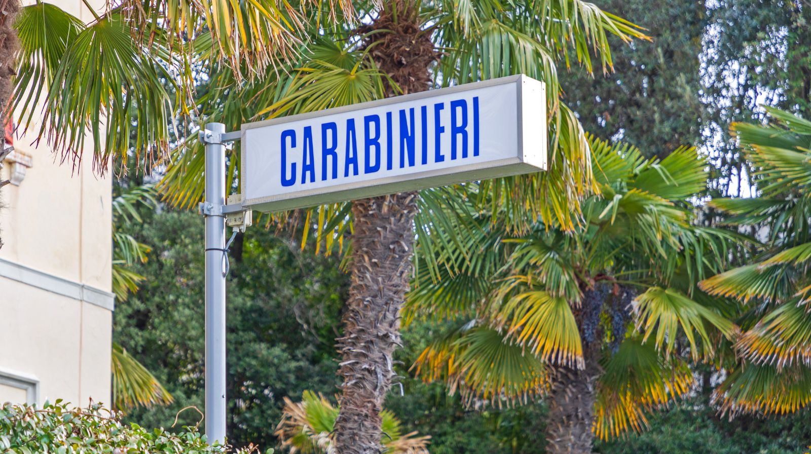 Capaccio Paestum, abusi edilizi in campeggio: demolizioni