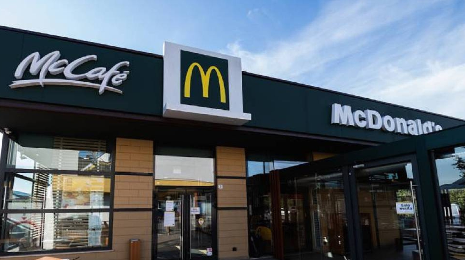 Villammare, il Riesame conferma il sequestro del McDonald’s: resta chiuso