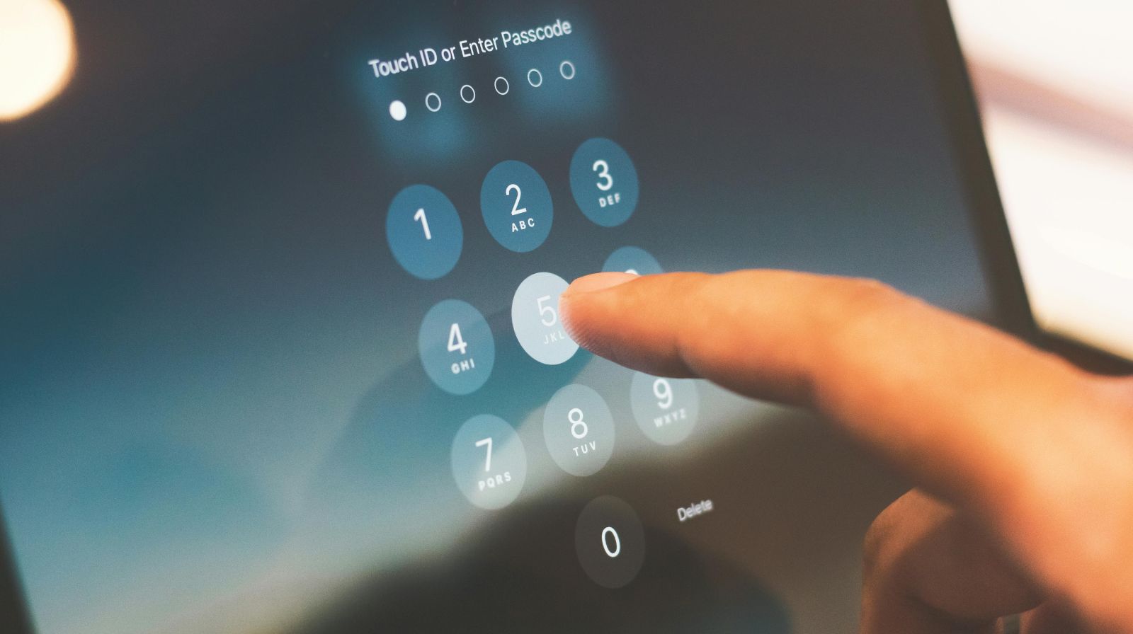 Password, la sicurezza passa dai gestori digitali: ecco come proteggere i propri account