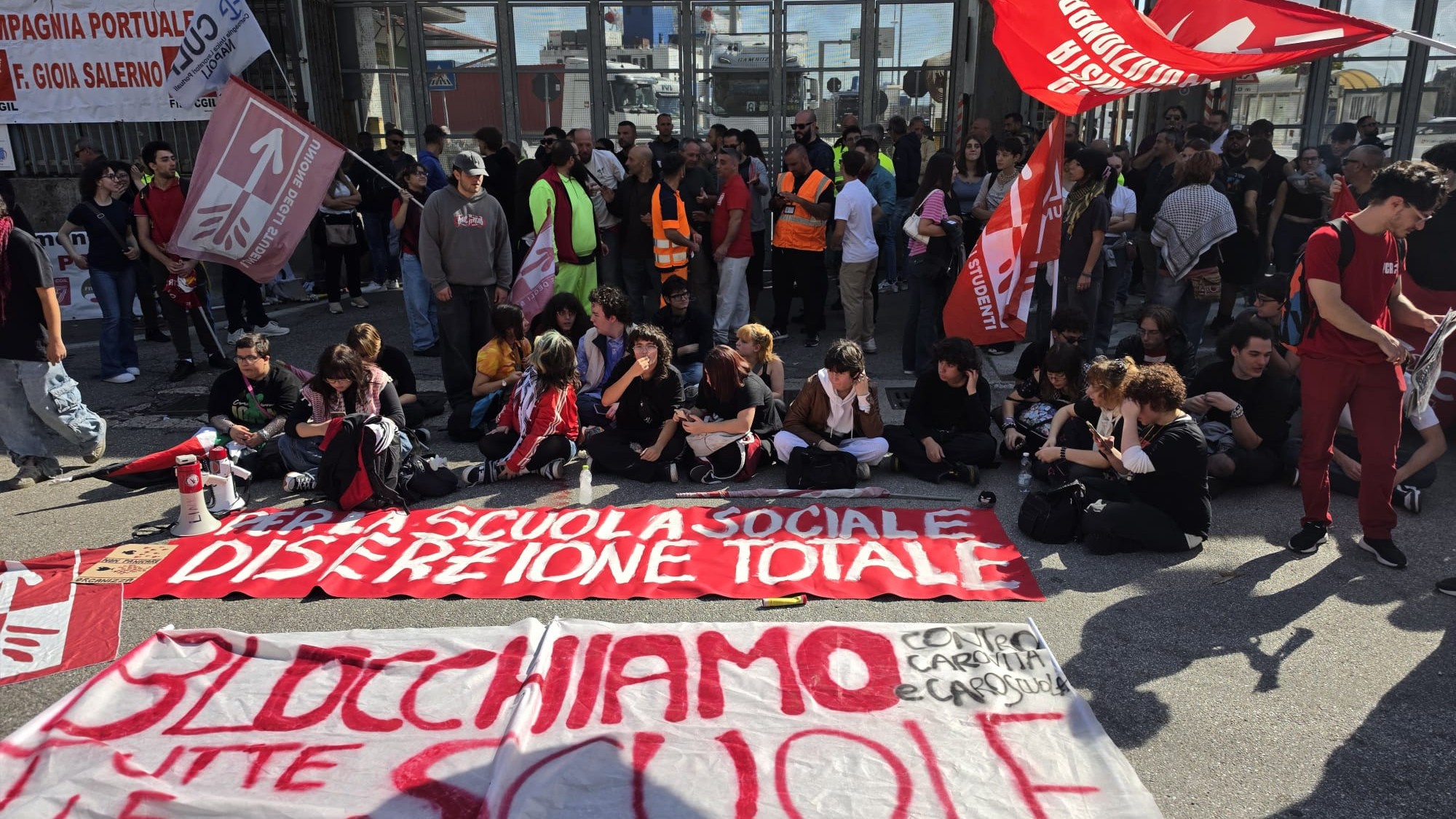 Sciopero dei portuali, CGIL e FILT CGIL: «Grazie a Bellandi, agli studenti e alla città»