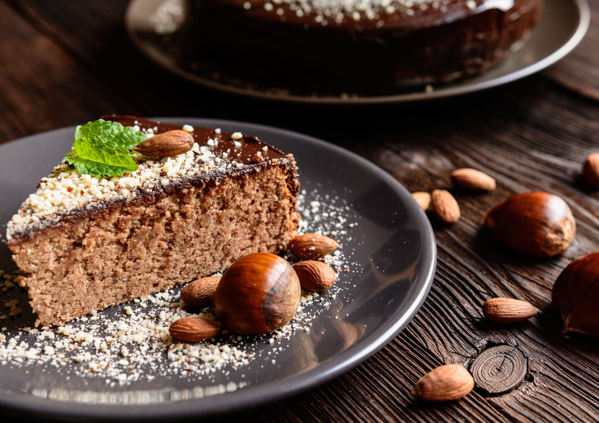 Panettone alle castagne e mandorle, il dolce d’autunno che profuma di bosco