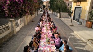 Pollica celebra la Dieta mediterranea: il 15 novembre torna la Tavolata del Cilento ad Acciaroli